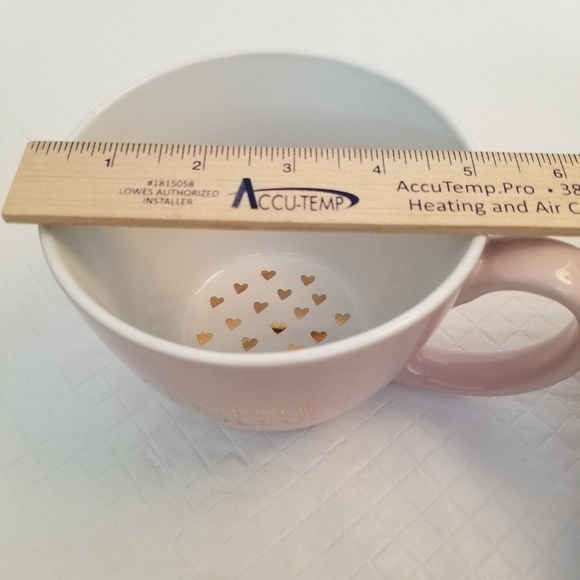 10 Strawberry Street Coffee 20oz Mug Grateful Pink Gold Hearts Inside - Picture 3 of 5